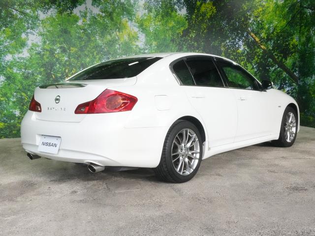 スカイライン ２５０ＧＴ　タイプＳ　純正ＨＤＤナビ　フルセグＴＶ　サイドカメラ　バックカメラ　ハーフレザーシート　ビルトインＥＴＣ　ＨＩＤライト　純正１８ＡＷ　パワーシート　ウインカーミラー　インテリジェントキー　プッシュスタート（29枚目）