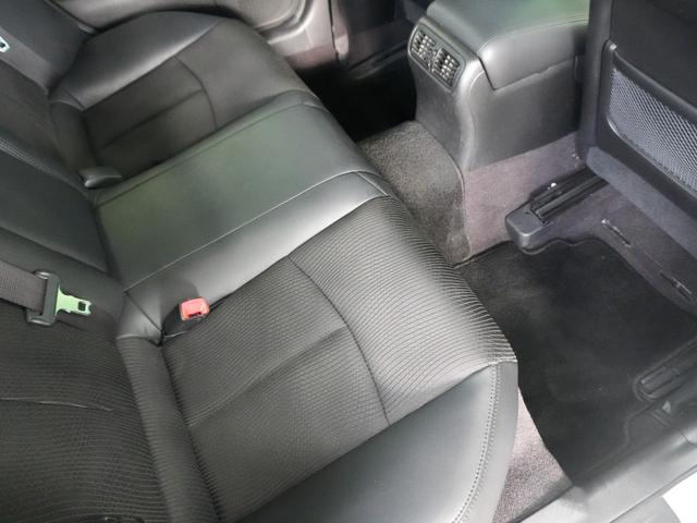 スカイライン ２５０ＧＴ　タイプＳ　純正ＨＤＤナビ　フルセグＴＶ　サイドカメラ　バックカメラ　ハーフレザーシート　ビルトインＥＴＣ　ＨＩＤライト　純正１８ＡＷ　パワーシート　ウインカーミラー　インテリジェントキー　プッシュスタート（42枚目）