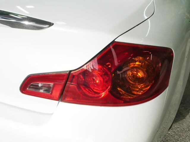 スカイライン ２５０ＧＴ　タイプＳ　純正ＨＤＤナビ　フルセグＴＶ　サイドカメラ　バックカメラ　ハーフレザーシート　ビルトインＥＴＣ　ＨＩＤライト　純正１８ＡＷ　パワーシート　ウインカーミラー　インテリジェントキー　プッシュスタート（51枚目）