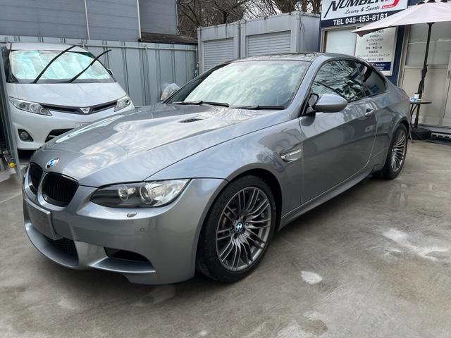 Ｍ３ Ｍ３クーペ　４．０Ｖ８エンジン４２０ＰＳ　７速ＭＤＣＴ　プッシュスタ－ト　ディ－ラ－車　純正１８ＡＷ　ミラ－型ＥＴＣ　カワシート（4枚目）