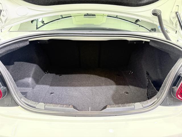 Ｍ２ コンペティション　法人ワンオーナー　希少・電動ガラスサンルーフ　Ｄ整備車　アダプティブＬＥＤヘッドライト　Ｍスポーツエキゾーストシステム　ハーマンカードン　Ｙスポークスタイリング７８８Ｍ・１９インチＡＷ　屋内保管　禁煙（33枚目）