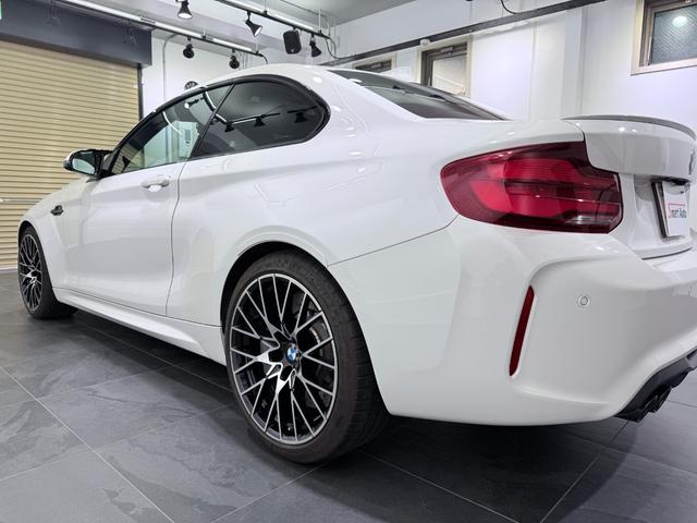 Ｍ２ コンペティション　法人ワンオーナー　希少・電動ガラスサンルーフ　Ｄ整備車　アダプティブＬＥＤヘッドライト　Ｍスポーツエキゾーストシステム　ハーマンカードン　Ｙスポークスタイリング７８８Ｍ・１９インチＡＷ　屋内保管　禁煙（34枚目）