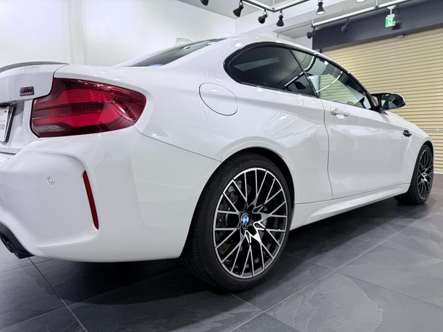 Ｍ２ コンペティション　法人ワンオーナー　希少・電動ガラスサンルーフ　Ｄ整備車　アダプティブＬＥＤヘッドライト　Ｍスポーツエキゾーストシステム　ハーマンカードン　Ｙスポークスタイリング７８８Ｍ・１９インチＡＷ　屋内保管　禁煙（36枚目）