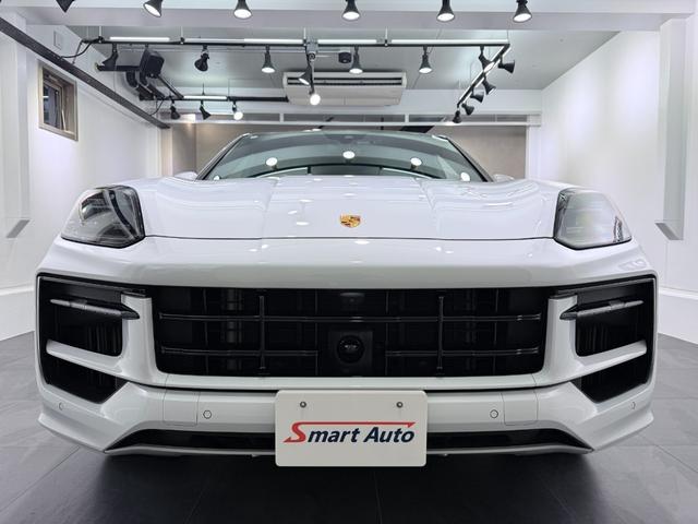 カイエンクーペ ベースグレード　ＯＰ２４０　アダプティブエアサスペンション　新車保証継承付　ＰＳＭＰ加入済　アダプティブスポーツシート／１８ｗａｙ＆シートベンチレーション　スポーツデザインＰＫＧ／ハイグロスブラック　スポーツクロノ（23枚目）