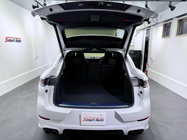 カイエンクーペ ベースグレード　ＯＰ２４０　アダプティブエアサスペンション　新車保証継承付　ＰＳＭＰ加入済　アダプティブスポーツシート／１８ｗａｙ＆シートベンチレーション　スポーツデザインＰＫＧ／ハイグロスブラック　スポーツクロノ（34枚目）