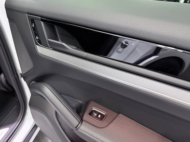 カイエンクーペ ベースグレード　ＯＰ２４０　アダプティブエアサスペンション　新車保証継承付　ＰＳＭＰ加入済　アダプティブスポーツシート／１８ｗａｙ＆シートベンチレーション　スポーツデザインＰＫＧ／ハイグロスブラック　スポーツクロノ（46枚目）