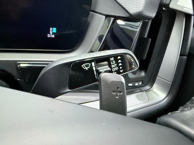 カイエンクーペ ベースグレード　ＯＰ２４０　アダプティブエアサスペンション　新車保証継承付　ＰＳＭＰ加入済　アダプティブスポーツシート／１８ｗａｙ＆シートベンチレーション　スポーツデザインＰＫＧ／ハイグロスブラック　スポーツクロノ（61枚目）