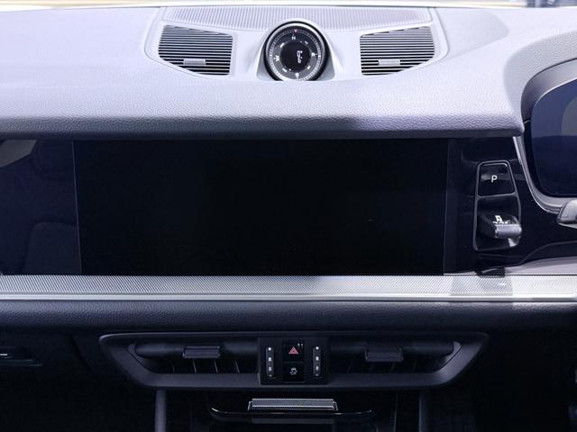 カイエンクーペ ベースグレード　ＯＰ２４０　アダプティブエアサスペンション　新車保証継承付　ＰＳＭＰ加入済　アダプティブスポーツシート／１８ｗａｙ＆シートベンチレーション　スポーツデザインＰＫＧ／ハイグロスブラック　スポーツクロノ（68枚目）