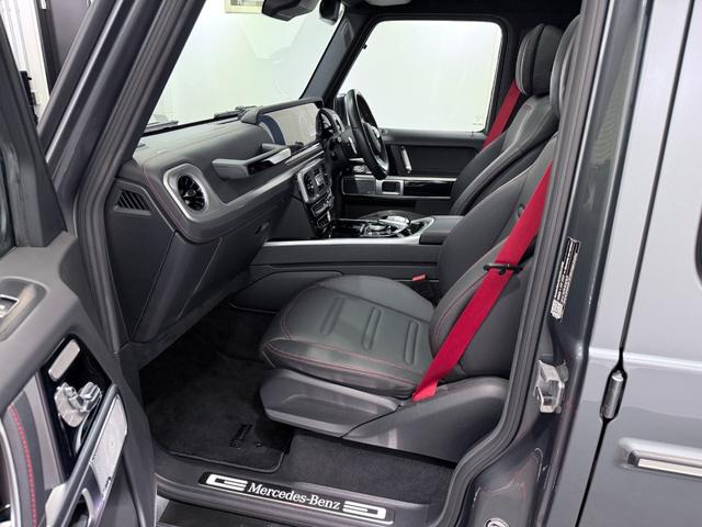 Ｇクラス Ｇ３５０ｄ　ＡＭＧライン　法人ワンオーナー　ＡＭＧライン　ラグジュアリーパッケージ　ガラスサンルーフ　ブラック本革シート（レッドステッチ）　アダプティブダンピングシステム　ブルメスターサラウンドシステム　ディーラー整備車（7枚目）