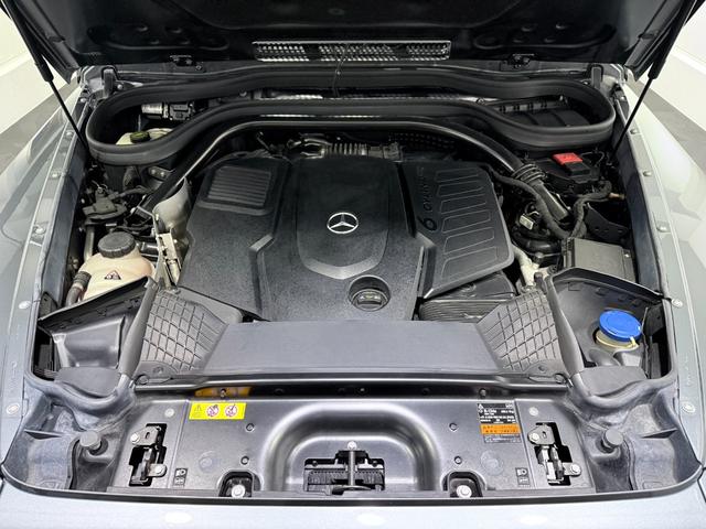 Ｇクラス Ｇ３５０ｄ　ＡＭＧライン　法人ワンオーナー　ＡＭＧライン　ラグジュアリーパッケージ　ガラスサンルーフ　ブラック本革シート（レッドステッチ）　アダプティブダンピングシステム　ブルメスターサラウンドシステム　ディーラー整備車（8枚目）