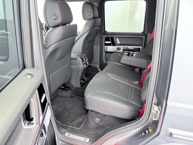 Ｇクラス Ｇ３５０ｄ　ＡＭＧライン　法人ワンオーナー　ＡＭＧライン　ラグジュアリーパッケージ　ガラスサンルーフ　ブラック本革シート（レッドステッチ）　アダプティブダンピングシステム　ブルメスターサラウンドシステム　ディーラー整備車（9枚目）