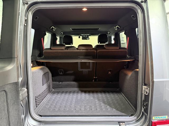 Ｇクラス Ｇ３５０ｄ　ＡＭＧライン　法人ワンオーナー　ＡＭＧライン　ラグジュアリーパッケージ　ガラスサンルーフ　ブラック本革シート（レッドステッチ）　アダプティブダンピングシステム　ブルメスターサラウンドシステム　ディーラー整備車（10枚目）