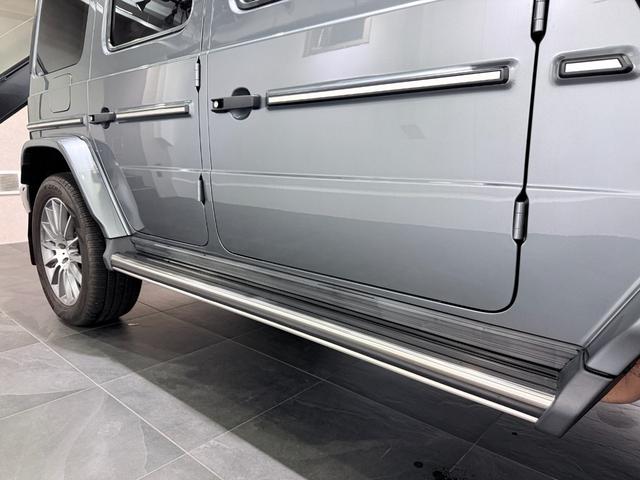 Ｇクラス Ｇ３５０ｄ　ＡＭＧライン　法人ワンオーナー　ＡＭＧライン　ラグジュアリーパッケージ　ガラスサンルーフ　ブラック本革シート（レッドステッチ）　アダプティブダンピングシステム　ブルメスターサラウンドシステム　ディーラー整備車（26枚目）