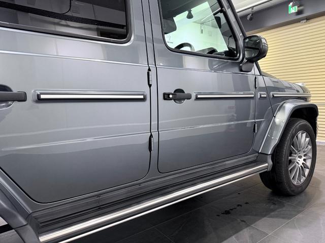 Ｇクラス Ｇ３５０ｄ　ＡＭＧライン　法人ワンオーナー　ＡＭＧライン　ラグジュアリーパッケージ　ガラスサンルーフ　ブラック本革シート（レッドステッチ）　アダプティブダンピングシステム　ブルメスターサラウンドシステム　ディーラー整備車（39枚目）