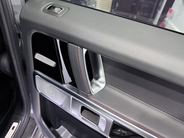 Ｇクラス Ｇ３５０ｄ　ＡＭＧライン　法人ワンオーナー　ＡＭＧライン　ラグジュアリーパッケージ　ガラスサンルーフ　ブラック本革シート（レッドステッチ）　アダプティブダンピングシステム　ブルメスターサラウンドシステム　ディーラー整備車（46枚目）