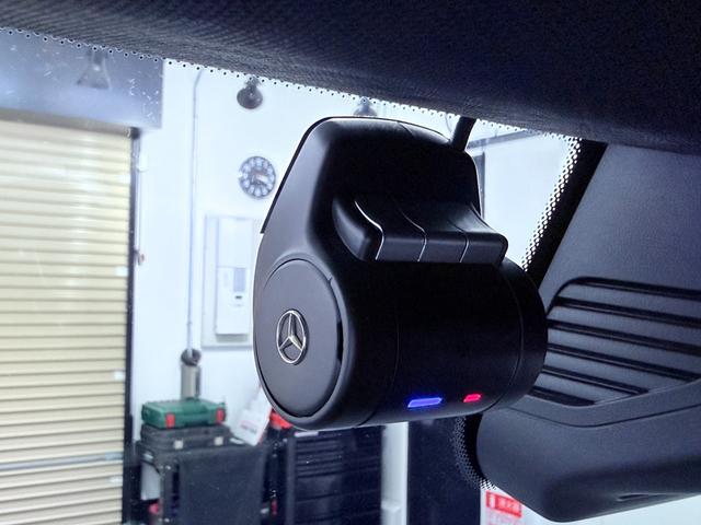 Ｇクラス Ｇ３５０ｄ　ＡＭＧライン　法人ワンオーナー　ＡＭＧライン　ラグジュアリーパッケージ　ガラスサンルーフ　ブラック本革シート（レッドステッチ）　アダプティブダンピングシステム　ブルメスターサラウンドシステム　ディーラー整備車（55枚目）