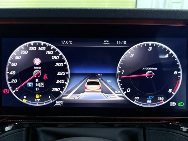 Ｇクラス Ｇ３５０ｄ　ＡＭＧライン　法人ワンオーナー　ＡＭＧライン　ラグジュアリーパッケージ　ガラスサンルーフ　ブラック本革シート（レッドステッチ）　アダプティブダンピングシステム　ブルメスターサラウンドシステム　ディーラー整備車（59枚目）