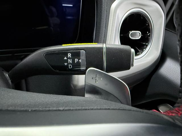 Ｇクラス Ｇ３５０ｄ　ＡＭＧライン　法人ワンオーナー　ＡＭＧライン　ラグジュアリーパッケージ　ガラスサンルーフ　ブラック本革シート（レッドステッチ）　アダプティブダンピングシステム　ブルメスターサラウンドシステム　ディーラー整備車（62枚目）