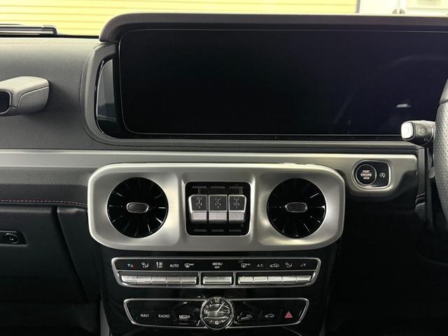 Ｇクラス Ｇ３５０ｄ　ＡＭＧライン　法人ワンオーナー　ＡＭＧライン　ラグジュアリーパッケージ　ガラスサンルーフ　ブラック本革シート（レッドステッチ）　アダプティブダンピングシステム　ブルメスターサラウンドシステム　ディーラー整備車（67枚目）