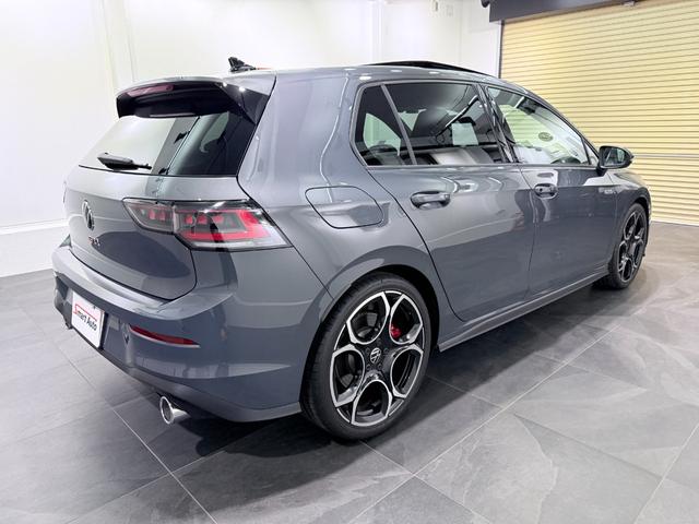 ���̓x�͓��X�̍݌ɎԂ����������������ɂ��肪�Ƃ��������܂��B�t���I�v�V�����E���s�P�S�Q�T�����E�V�ԕۏ،p���t�E�����ۊǁE�։��̗ǎ��Ԃ����ɒv���܂����B���Ѓ��[�U�[�l����̔���ԗ��őf�����m���ł��I