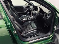 �����ʥ�󥰻���ͥ�줿�������Υ��ݡ����Ϥ�ȯ������ңӥ������ܤ��줿�ե���ȥ��ݡ��ĥ����ȡ��ե�����ʥåѥ쥶�������ݡ��ĥ��ƥ���󥰥ۥ����롢���ƥ�쥹�����������Υڥ���ʤɤ���������Ƥ��ޤ��� 4