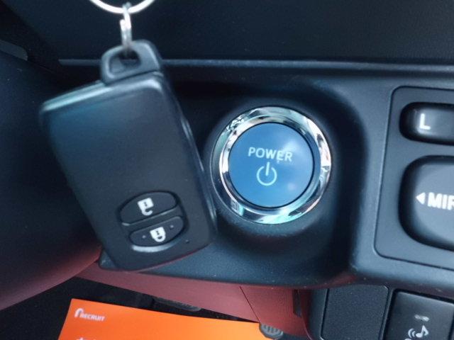 S 純ナビ フルセグ バックカメラ スマートキー 純正フルエアロ Bluetooth DVDビデオ再生 USB接続 オートエアコン プッシュエンジンスタート スペアキー ETC 純アルミ(7枚目)