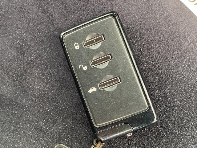 インプレッサ 1.5i-S リミテッド 5速マニュアル車 社外メモリーナビ 地デジ Bluetooth バックカメラ ETC スマートキー プッシュスタート キセノンライト パワーシート アルカンターラハーフコンビシート キセノンライト(16枚目)