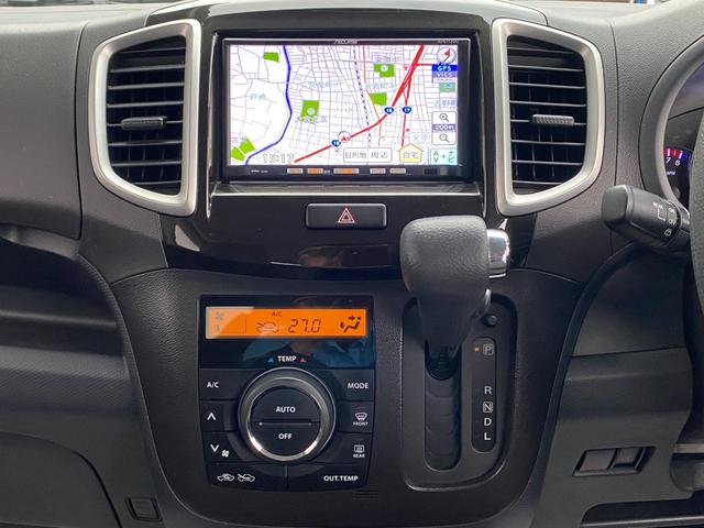 ソリオ Ｘ　１７０００Ｋ台　新車保証書　記録簿　取説　ＳＤナビ　地デジ　オートスライドドア　プッシュスタート　スマートキー　スペアキー　オートエアコン　ＩＳＯＦＩＸ　タイミングチェーン（7枚目）