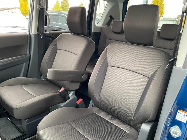 ソリオ Ｘ　１７０００Ｋ台　新車保証書　記録簿　取説　ＳＤナビ　地デジ　オートスライドドア　プッシュスタート　スマートキー　スペアキー　オートエアコン　ＩＳＯＦＩＸ　タイミングチェーン（29枚目）