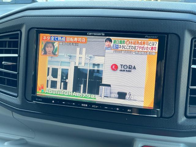 ミライース Ｇ　ＳＡＩＩＩ　社外ナビ　地デジ　ＤＶＤ・ＣＤ　Ｂｌｕｅｔｏｏｔｈ　ＥＴＣ　ドラレコ　スマートキー　シートヒーター　ＬＥＤヘッドライト　純正１４ｉｎアルミ　スマートアシストＩＩＩ（13枚目）
