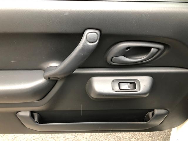 ジムニー ワイルドウインド　走行１０１０００キロ　オーディオＣＤ　ターボエンジン　内装清掃済み　外装磨き施工済み　保証付き（24枚目）