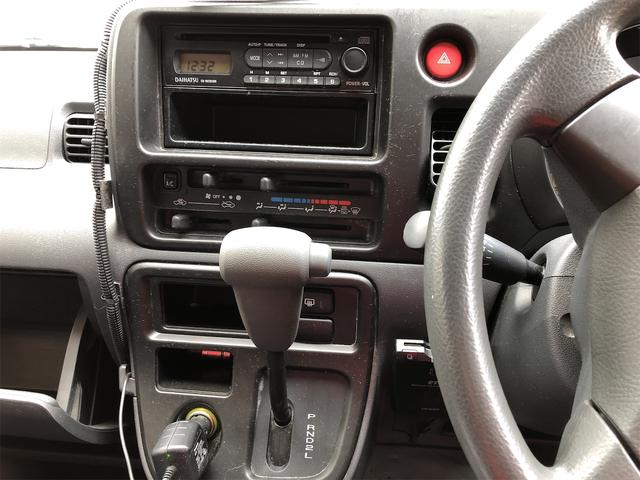 ハイゼットカーゴ 　走行８１５４３キロ　オーディオ　ＥＴＣ　社外カーナビ（ゴリラ）　ライトレベライザー　内装清掃済み　外装磨き施工済み　保証付き（18枚目）
