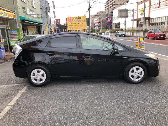 プリウス S 走行63000キロ ステアリングリモコン オーディオ・AV・TV ナビ ETC Bluetooth ライトレベライザー アルミホイール フルフラットシート 内装清掃済み 外装磨き施工済み 保証付き(4枚目)