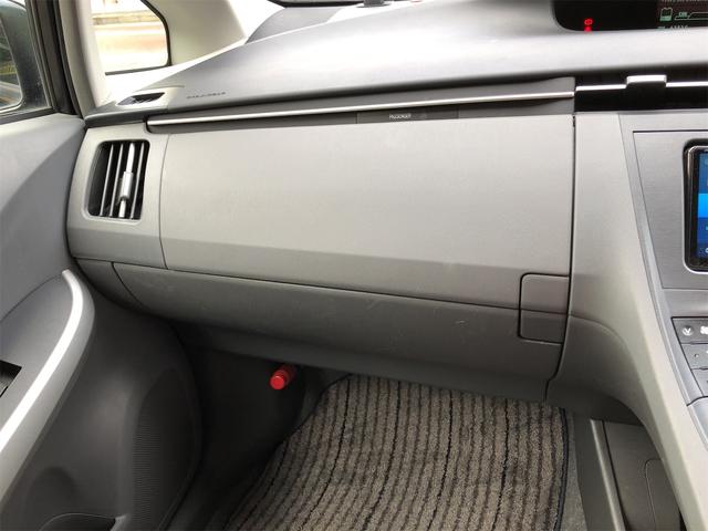 プリウス S 走行63000キロ ステアリングリモコン オーディオ・AV・TV ナビ ETC Bluetooth ライトレベライザー アルミホイール フルフラットシート 内装清掃済み 外装磨き施工済み 保証付き(59枚目)