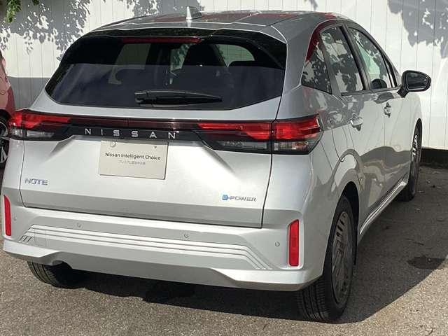 ノート 1.2 X 当社試乗車アップ・日産コネクトナビ リアカメラ 衝突被害軽減ブレ-キ 全方位カメラ ETC付 禁煙車 LEDヘッドライト レーンアシスト インテリジェントキー ワンオーナー 整備記録簿 ワンセグTV TVナビ サイドカーテンエアバック(7枚目)