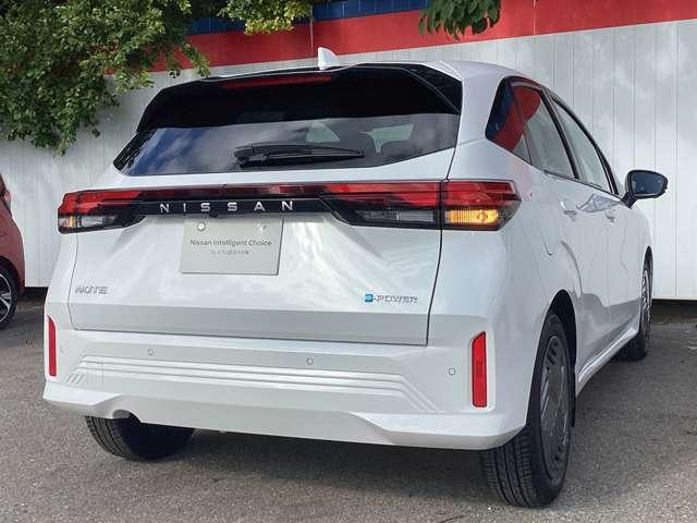 ノート 1.2 X 当社試乗車アップ・日産コネクトナビ リアカメラ 衝突被害軽減ブレ-キ 全方位カメラ ETC付 禁煙車 LEDヘッドライト レーダークルーズ レーンアシスト インテリジェントキー ワンオーナー 整備記録簿 ワンセグTV TVナビ キーレス(5枚目)