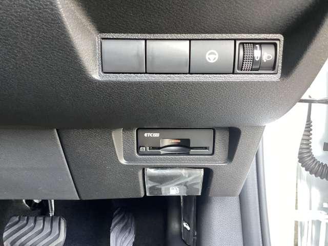 ノート 1.2 X 当社試乗車アップ・日産コネクトナビ リアカメラ 衝突被害軽減ブレ-キ 全方位カメラ ETC付 禁煙車 LEDヘッドライト レーダークルーズ レーンアシスト インテリジェントキー ワンオーナー 整備記録簿 ワンセグTV TVナビ キーレス(15枚目)