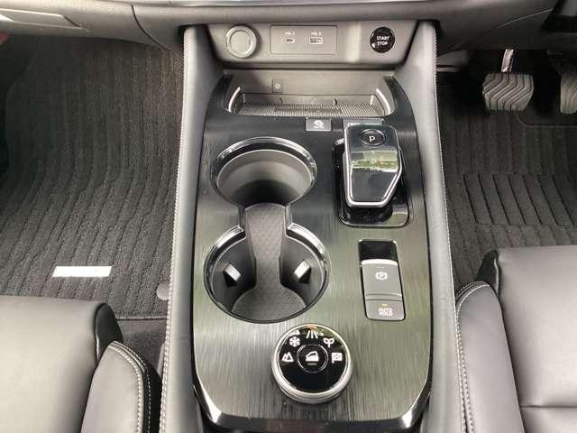 エクストレイル １．５　Ｇ　ｅ－４ＯＲＣＥ　４ＷＤ　当社試乗車アップ・日産コネクトナビ　試乗車　１オーナー　パークアシスト　禁煙　ＬＥＤヘッドランプ　ナビＴＶ　スマートキー　レーダークルーズ　ＬＫＡ　キーフリー　ＥＴＣ　４ＷＤ　アルミホイール　メモリーナビ　記録簿　バックカメラ　ＰＳ（18枚目）