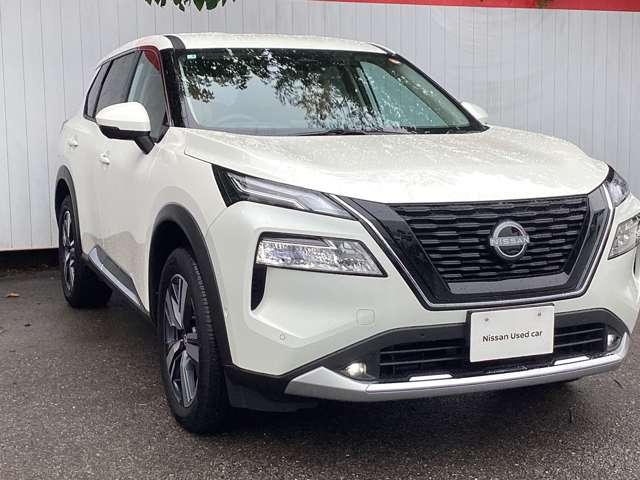 エクストレイル 1.5 G e-4ORCE 4WD 当社試乗車アップ・ナッパレザーシート 本革S 試乗車 1オーナー パークアシスト 禁煙 LEDヘッドランプ ナビTV スマートキー レーダークルーズ LKA キーフリー ETC 4WD アルミホイール メモリーナビ 記録簿 バックカメラ(3枚目)