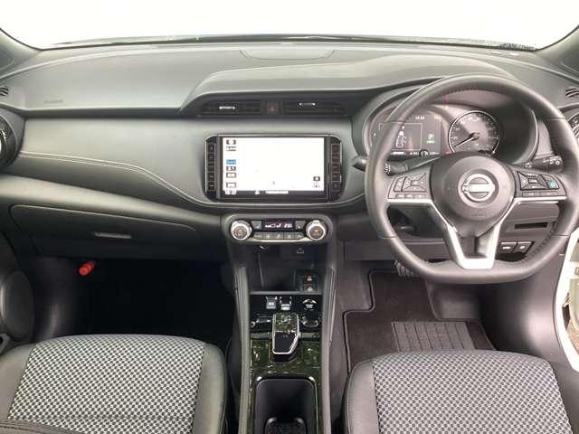 キックス 1.2 X 90周年記念車 (e-POWER) 当社試乗車アップ・純正9インチメモリナビ アラウンドモニター 衝突被害軽減ブレ-キ LED メモリ-ナビ 車線逸脱警報 バックモニター 禁煙車 展示・試乗車UP(4枚目)