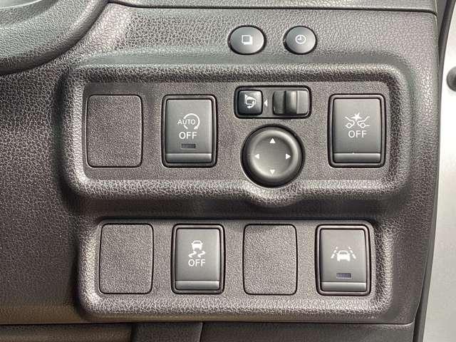 ノート 1.2 X DIG-S エマージェンシブレーキ アイドリングストップ機能 左右エアバック イモビ AAC スマキー バックカメラ付き サイドカメラ レーンアシスト 整備記録簿 パワーウィンドウ ドライブレコーダー ABS(16枚目)