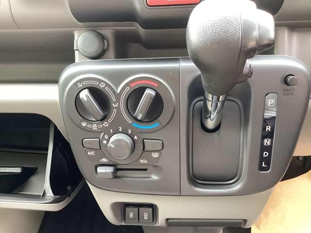 クリッパーバン 660 DX GLパッケージ ハイルーフ デュアルカメラブレーキサポート ワンオーナー 点検記録簿 リモコンキー エアコン 運転席エアバッグ パワーウィンドウ Wエアバッグ パワーステアリング ABS iストップ(11枚目)