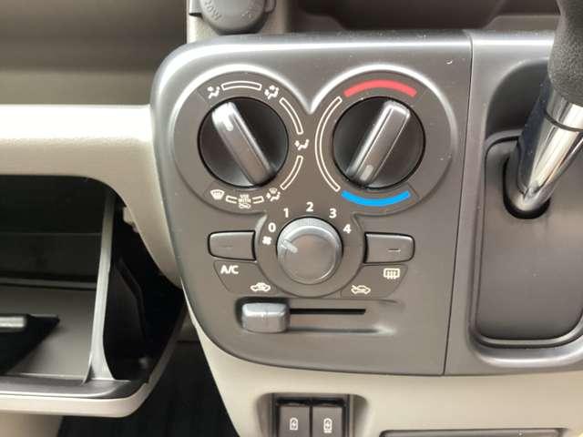 クリッパーバン 660 DX GLパッケージ ハイルーフ デュアルカメラブレーキサポート ワンオーナー 点検記録簿 リモコンキー エアコン 運転席エアバッグ パワーウィンドウ Wエアバッグ パワーステアリング ABS iストップ(12枚目)