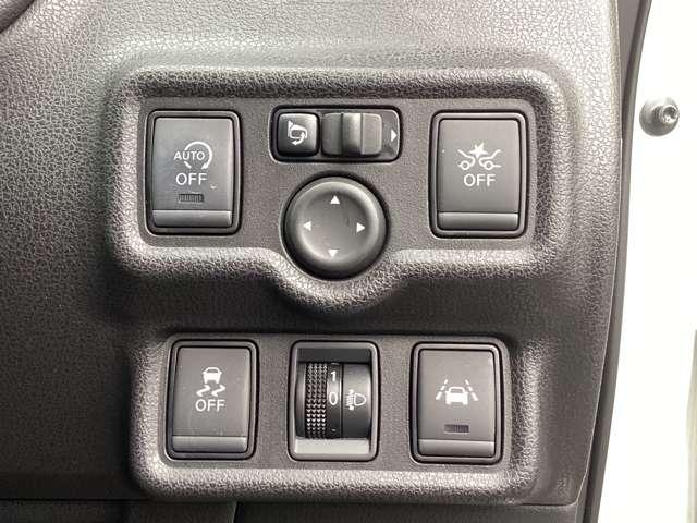 ノート 1.2 X 純正メモリーナビ・衝突被害軽減ブレーキ レーダーブレーキサポート ETC搭載 1オーナー車 記録簿付き スマトキー キーレス 運転席助手席エアバッグ ナビTV ワンセグ バックカメラ エアコン パワーウィンドウ パワーステアリング ABS(15枚目)