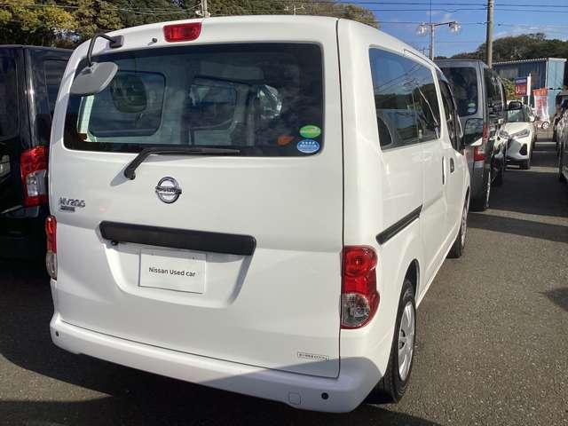 ＮＶ２００バネットバン １．６　ＶＸ　社外メモリーナビ・バックカメラ・ＥＴＣ　エアバック　バックカメラ　パワーウィンドウ　助手席エアバック　キーレス　ＰＳ　ＥＴＣ　メモリーナビ　ナビ　ＡＣ　ＡＢＳ　記録簿付（5枚目）