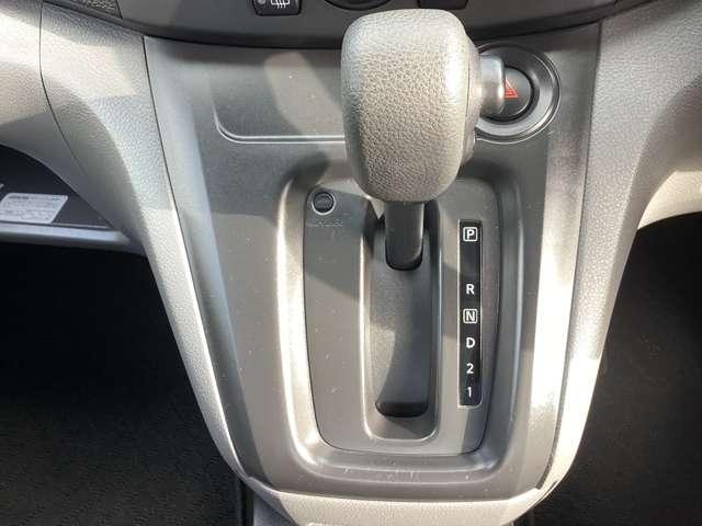 ＮＶ２００バネットバン １．６　ＶＸ　社外メモリーナビ・バックカメラ・ＥＴＣ　エアバック　バックカメラ　パワーウィンドウ　助手席エアバック　キーレス　ＰＳ　ＥＴＣ　メモリーナビ　ナビ　ＡＣ　ＡＢＳ　記録簿付（13枚目）