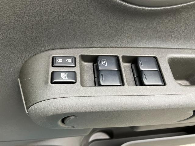 キューブ １５Ｘ　インディゴ＋プラズマ　純正ナビ　ＴＶ　Ｂｌｕｅｔｏｏｔｈ　バックカメラ　スマートキー　プッシュスタート　ＥＴＣ　電格ミラー　ＣＤ（32枚目）