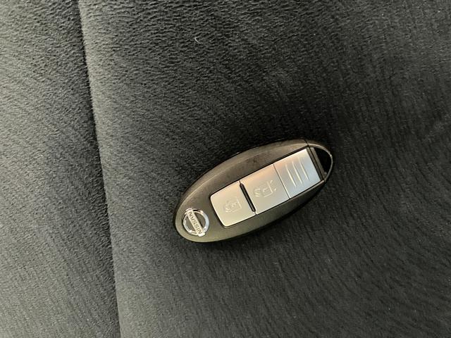 キューブ １５Ｘ　インディゴ＋プラズマ　純正ナビ　ＴＶ　Ｂｌｕｅｔｏｏｔｈ　バックカメラ　スマートキー　プッシュスタート　ＥＴＣ　電格ミラー　ＣＤ（43枚目）