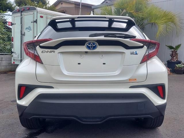 Ｃ－ＨＲ Ｇ　モード　ネロ　純正９型ナビ／フルセグ／ＣＤ・ＤＶＤ再生／ＢＴ接続／ＥＴＣ２．０／トヨタセーフティーセンス／衝突軽減ブレーキ／レーンキープ／ＢＳＭ／ＲＣＴＡ／レーダークルーズ／ＬＥＤヘッドライト／ハーフレザーシート（10枚目）