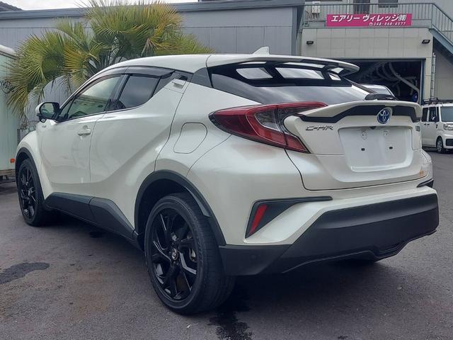 Ｃ－ＨＲ Ｇ　モード　ネロ　純正９型ナビ／フルセグ／ＣＤ・ＤＶＤ再生／ＢＴ接続／ＥＴＣ２．０／トヨタセーフティーセンス／衝突軽減ブレーキ／レーンキープ／ＢＳＭ／ＲＣＴＡ／レーダークルーズ／ＬＥＤヘッドライト／ハーフレザーシート（11枚目）